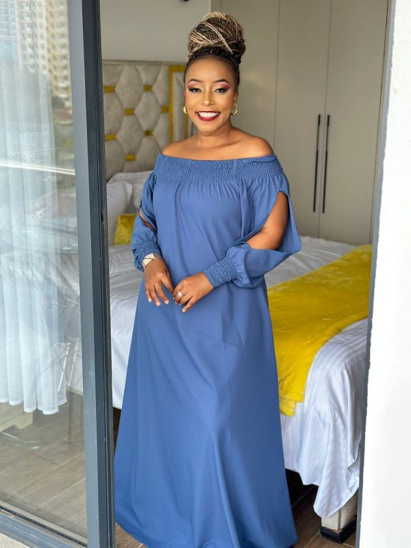 Off-Shoulder Flowy Maxi Dress with Waist Tie - Image 5